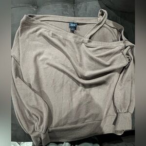 Women’s one cold shoulder sweater size large.